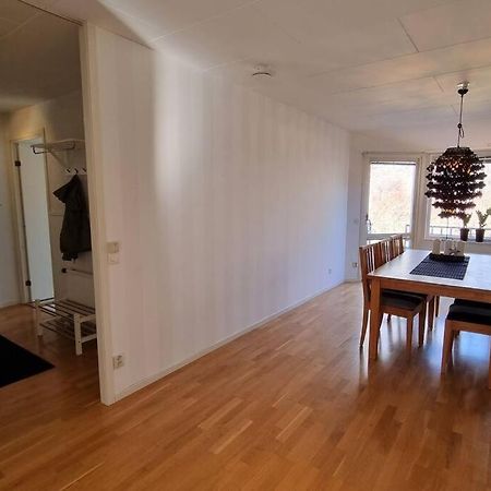 Trivsamt Parhus I Lugnt Omrade Inne I Tranas! المظهر الخارجي الصورة