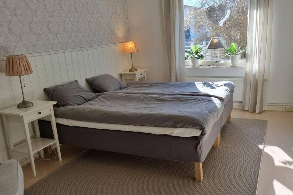 Trivsamt Parhus I Lugnt Omrade Inne I Tranas! المظهر الخارجي الصورة