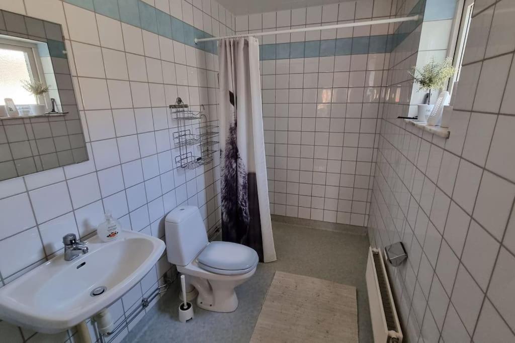 Trivsamt Parhus I Lugnt Omrade Inne I Tranas! المظهر الخارجي الصورة